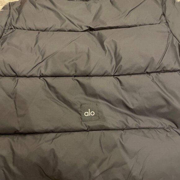 Alo Yoga Gold Rush Puffer Jacket Black - Picture 3 of 3